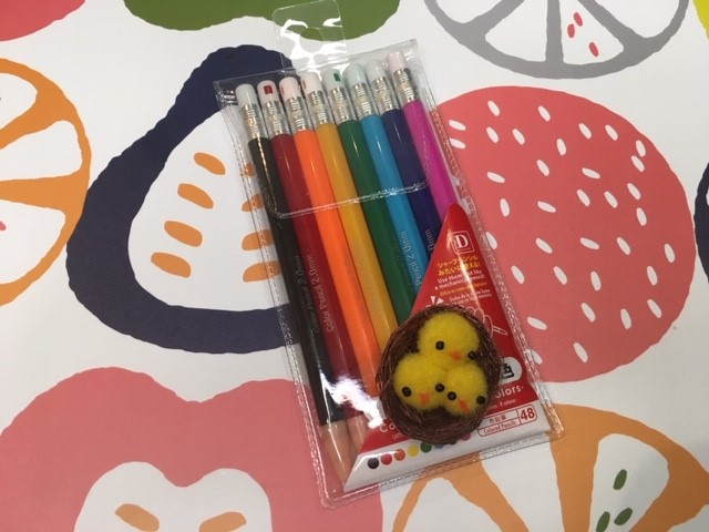 DAISO(ダイソー)今どきの色鉛筆♡削るんじゃない、押すんです。