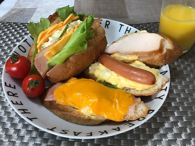 とろ～りチーズとバケットで朝食