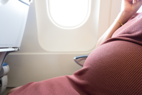 妊婦さんが飛行機に乗るときのポイント