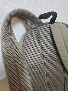 ショルダーストラップ