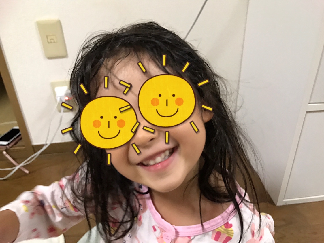ダイソー 不器用な私にもできた ペンタイプの接着剤で思い出の品もリペア Babydot ベイビードット