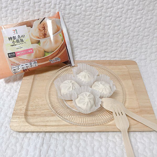 スープが溢れ出る『特製点心 小籠包』