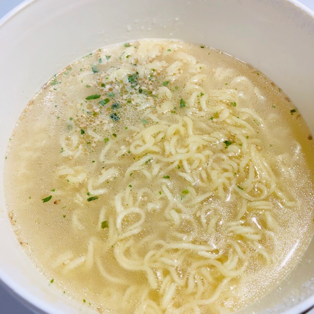 電子レンジから取り出してそのまま食べることができる