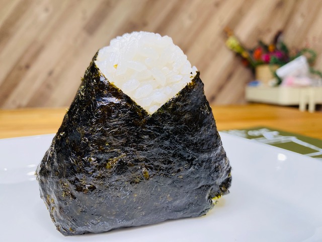 粒立ちのいい金しゃりとどうぞ♪