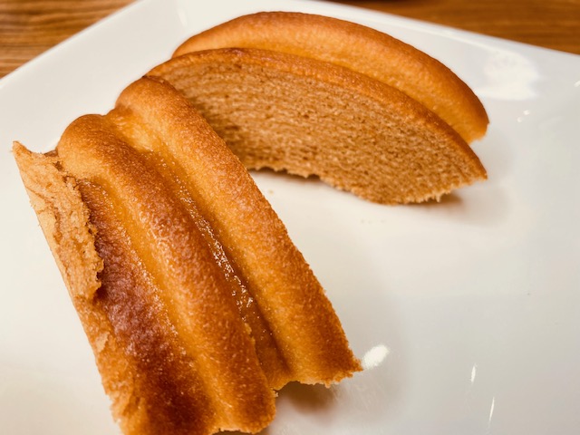 焼きあげた形そのまま！のバウムクーヘンはいかがですか？