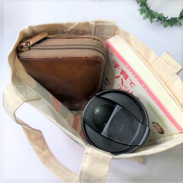 少しの荷物であれば、しっかり入ります♡