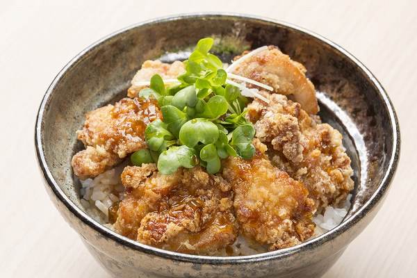 和風鶏もも唐揚げ丼