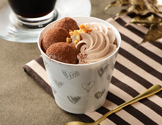 贅沢チョコレートケーキ♪はローソンから12/3新登場！