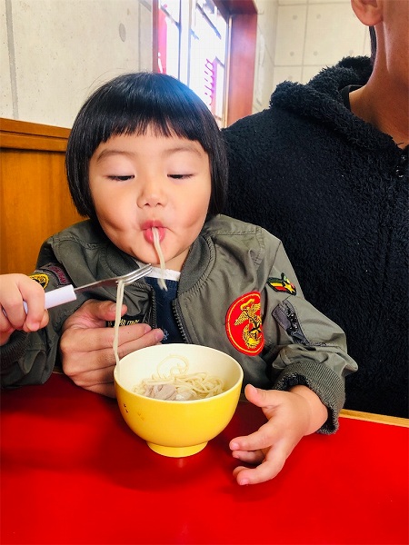 自分で上手にちゅるちゅるちゅる♡