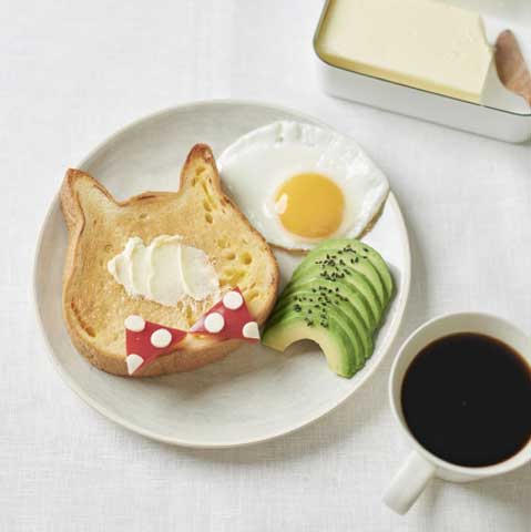 ねこねこ食パン（プレーン）はミルクたっぷりの生食パンです♪