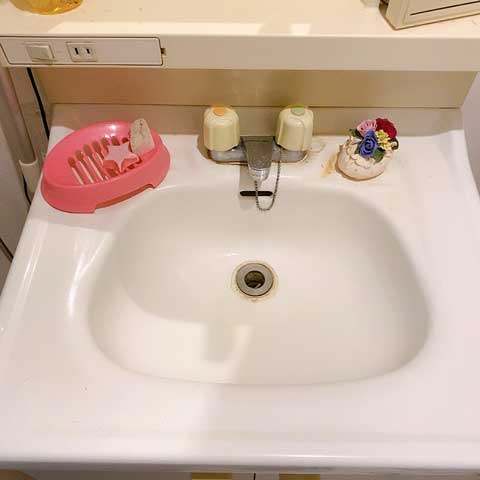水回りで唯一さぼってしまっていた「洗面台」に重曹クリーナーで挑んでみた
