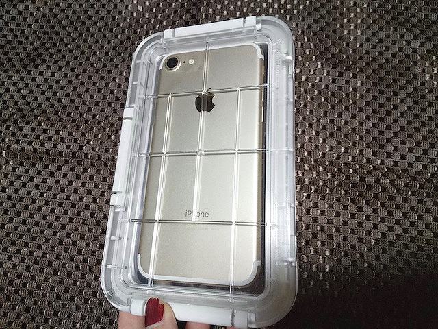 スマホ用防水ケース