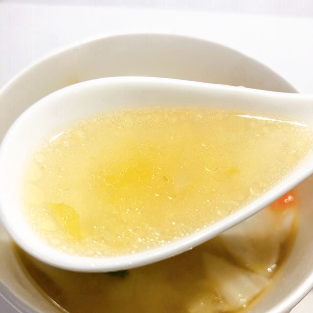 透明感のある生姜風味の醤油スープ