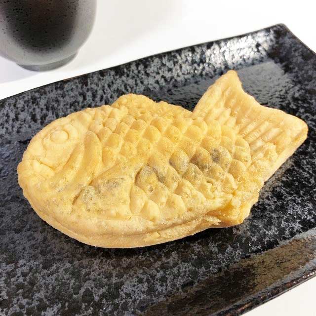 ローソン「あんバタかすたーどたい焼き」