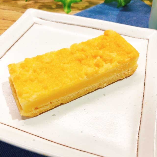 ファミマ「3種チーズのチーズケーキ」