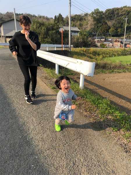 【スザンヌの妹マーガリンの子育てin熊本】三連休最終日！チビ二人とお留守番の日🎵ジョイフルからの懐水集🎵お昼寝を忘れるほど遊びまわった一日！