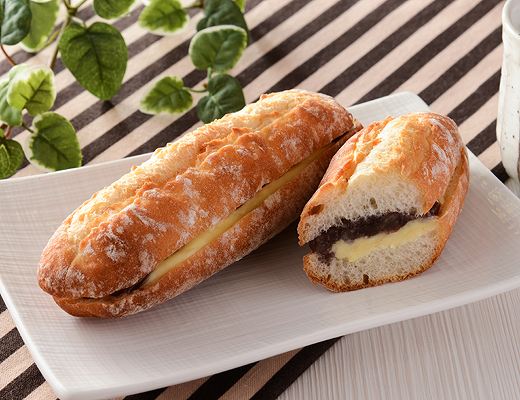 マチノパン　あんことバターのフランスパン