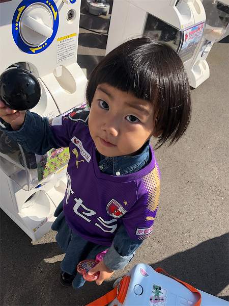 【スザンヌの妹マーガリンの子育てブログ】思わず涙！！新しいスタジアムにパパのサッカーをみにきたよ♡