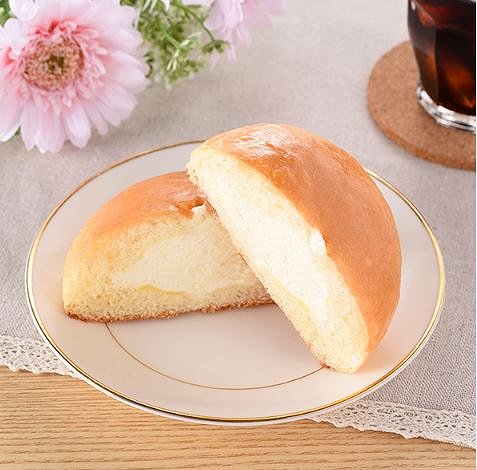 冷やして食べるこだわりなめらかクリームパン