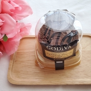 Uchi Café×GODIVA　ショコラドーム　ヴァニーユ