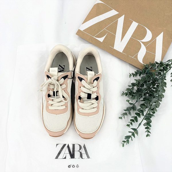 ZARA　コントラストスニーカー