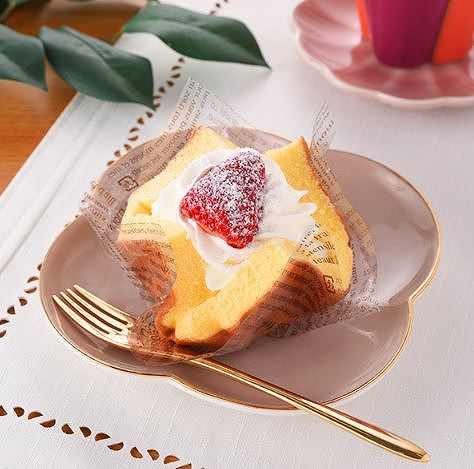 いちごのふわふわケーキ