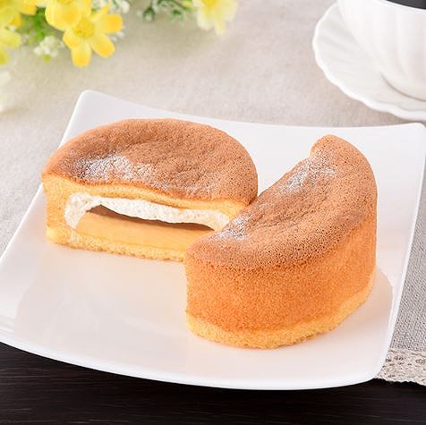 パンケーキにプリン入れちゃいました！