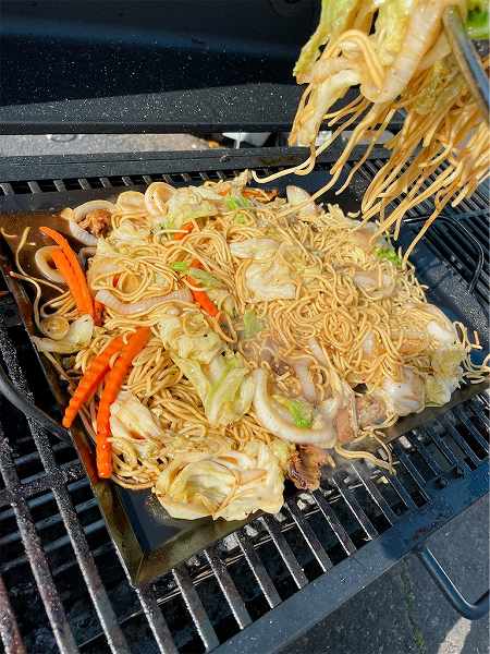 〆には焼きそば