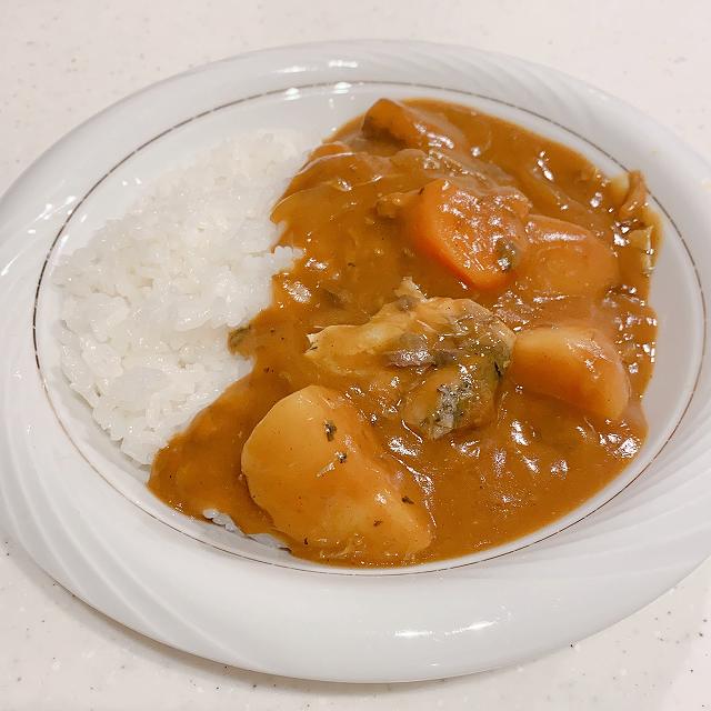 さば水煮缶詰カレー