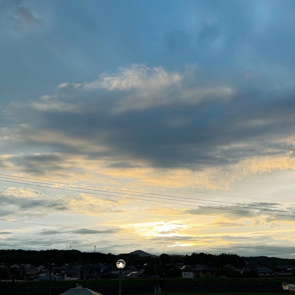 合志川をの眺めながら落ちていく夕日にうっとり