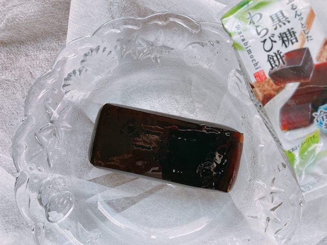 冷んやりした黒糖わらび餅は絶品！！！