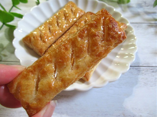 長さ9㎝の食べやすい形状のパイ
