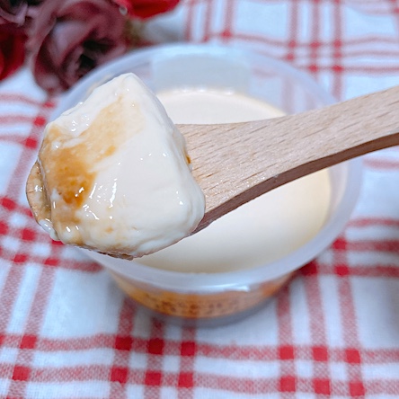 どろっとしたカラメルというよりもサラサラとした口当たりで食べやすいです！