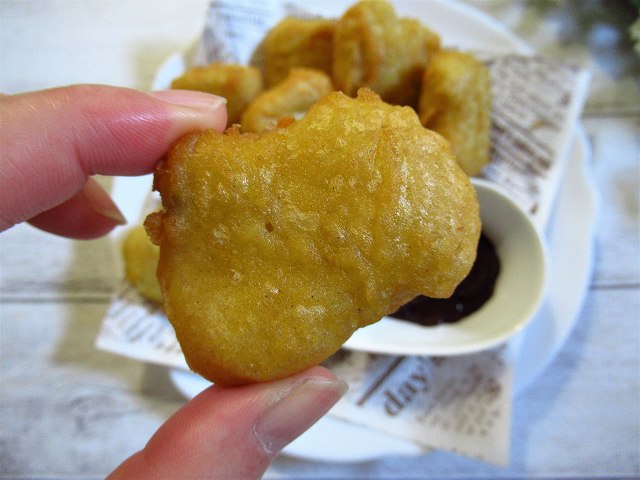 ひと口食べると