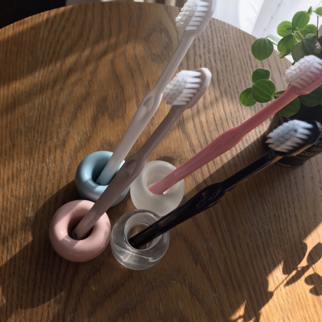 歯ブラシスタンドに立ててみた。