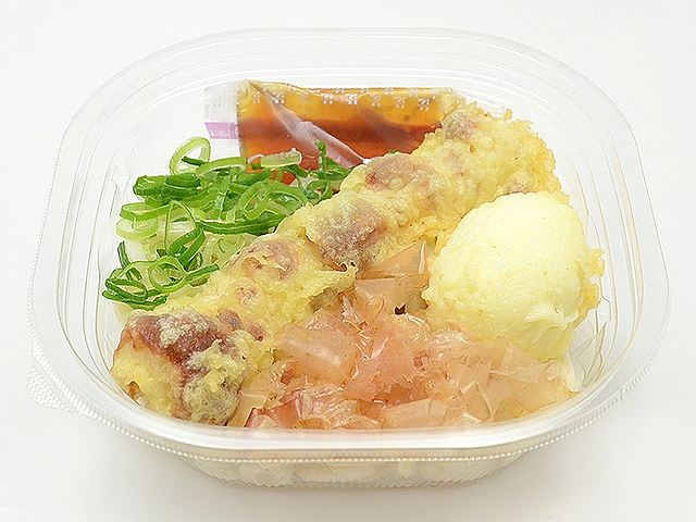 半熟玉子天とちくわ天　　冷しぶっかけうどん