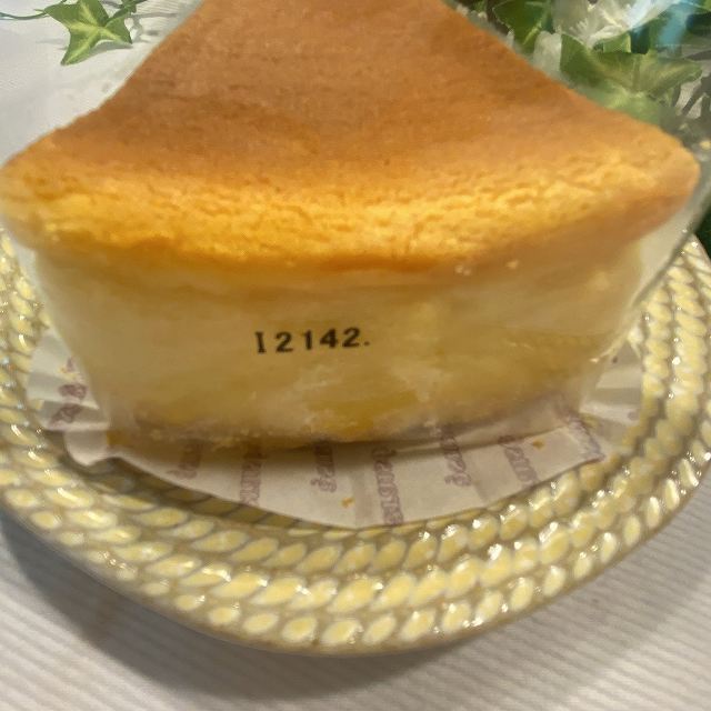 ふわふわスフレチーズケーキ　ふわふわ