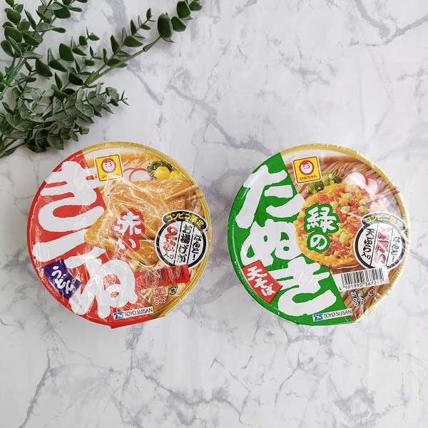 「東洋水産 赤いきつねうどん ふっくらお揚げ２枚入り／ 緑のたぬき天そば ぶ厚い特製天ぷら入り ※各レギュラーサイズ対象」いずれか1個を買うと「ファミマル ６種の野菜を使用 旨辛味噌」の無料引換券もらえる！