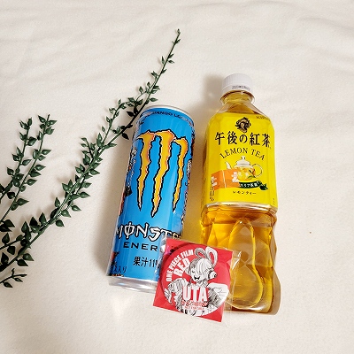 オリジナル缶バッジ1個プレゼント