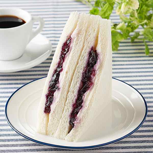 ブルーベリーとレアチーズクリームのサンド