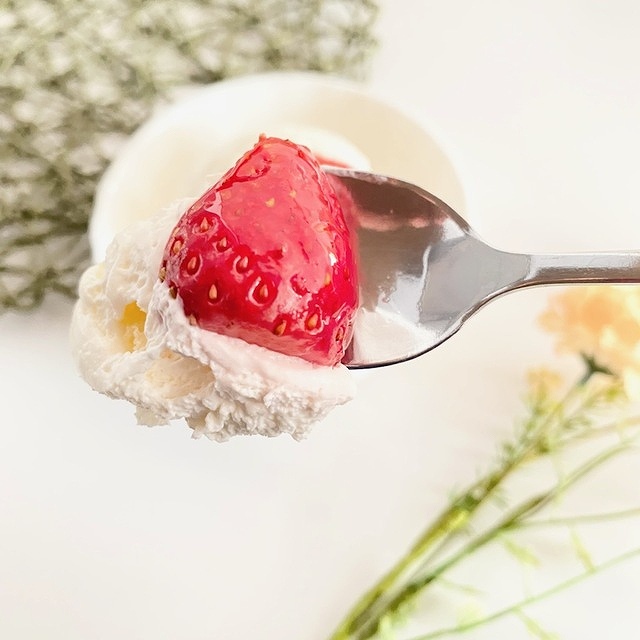 苺の冠雪ショートケーキ実食