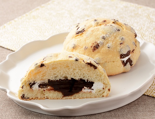 チョコチップメロンパン　ホイップ＆チョコクリーム