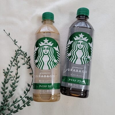 ①「スターバックス ICED LATTE 500ml」「スターバックス ICED BLACK 500ml」