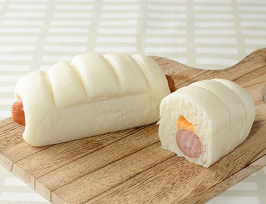 NL　糖質オフのしっとりパン　フランクフルトとチーズ