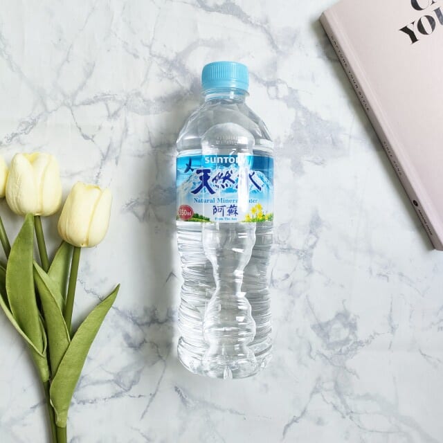 サントリー　サントリー天然水　550ml