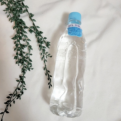 サントリー 天然水 550ml