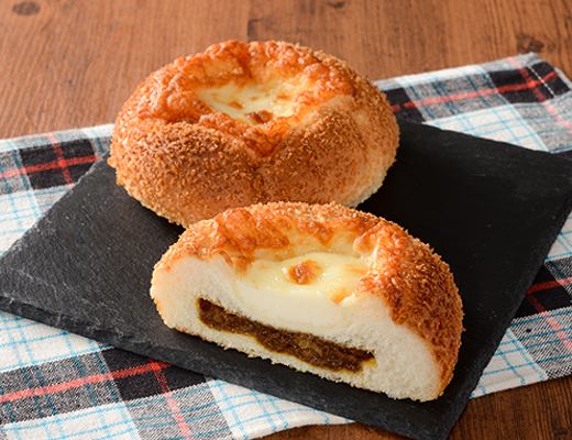 焼きチーズカレーパン