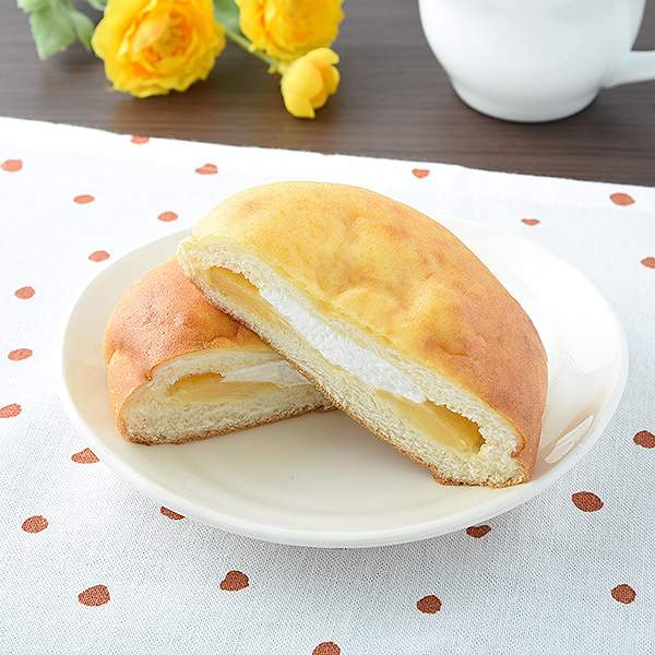 シュークリームみたいなパン　カスタード&ホイップ