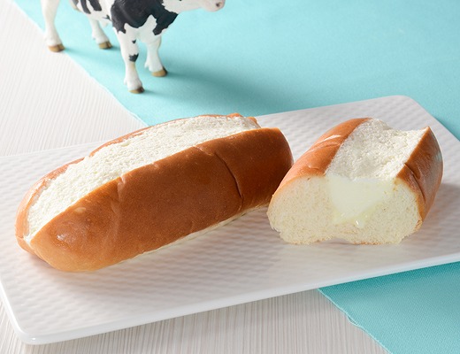 MILK監修　とろ〜りミルクのクリームコッペ