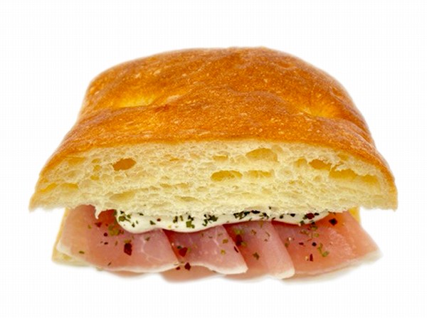 生ハムと玉葱のもっちりフォカッチャサンド
